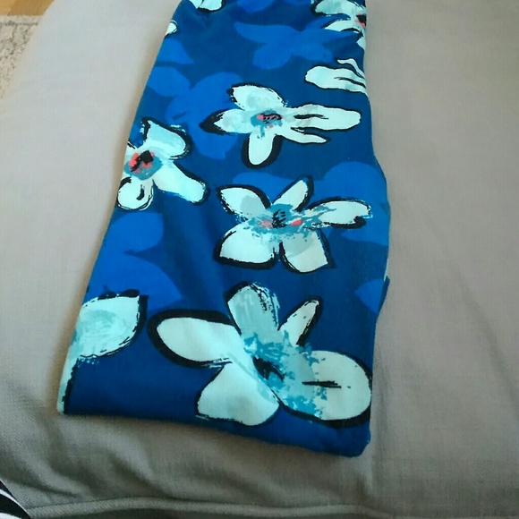 Lularoe OS leggings - Picture 1 of 1